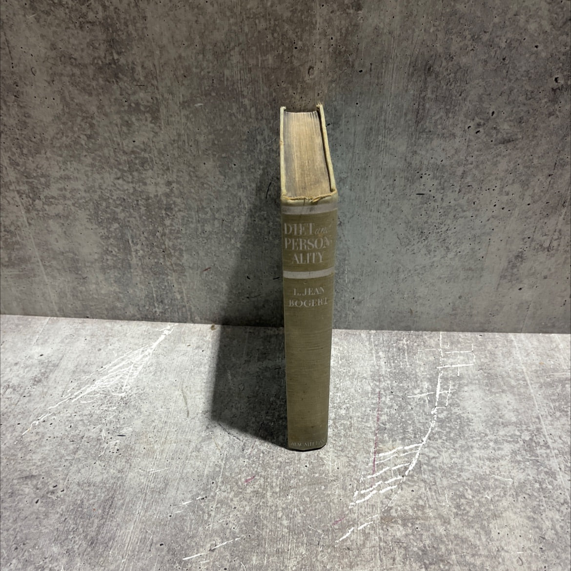 diet and personality fitting food to type and environment book, by l. jean bogert, 1936 Hardcover image 4