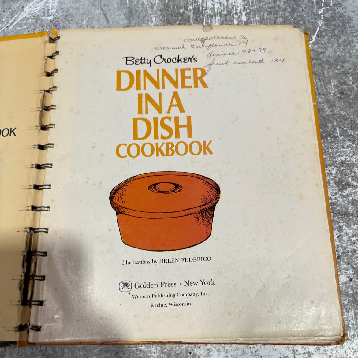 dinner in a dish cookbook book, by unknown, 1973 Hardcover image 2