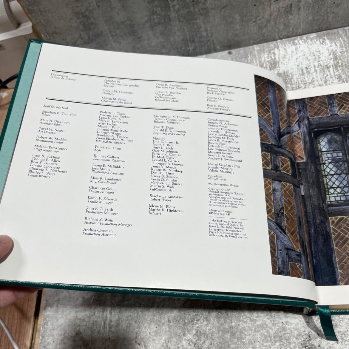 discovering britain & ireland book, by Jonathan B. Tourtellot, 1985 Hardcover image 3