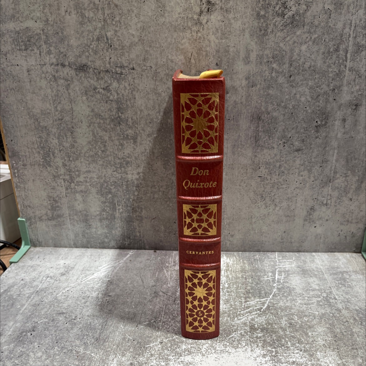 don quixote the ingenious gentleman of la mancha book, by miguel de cervantes saavedra, 1979 Leather image 4