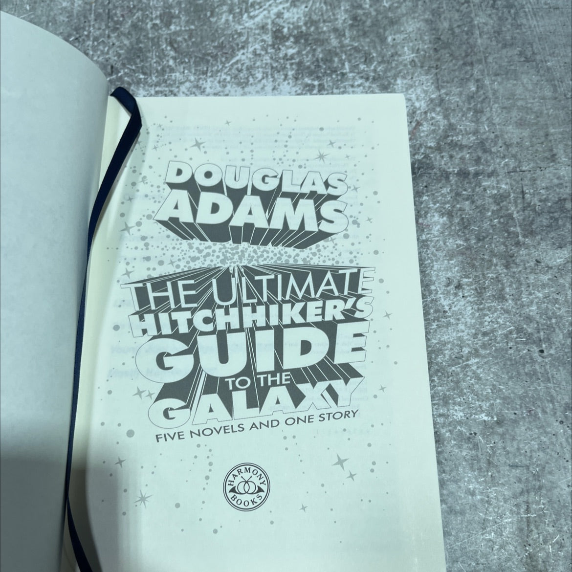 douglas adams the ultimate hitchhiker's guide to the galaxy five novels and one story book, by douglas adams, 1992 image 2