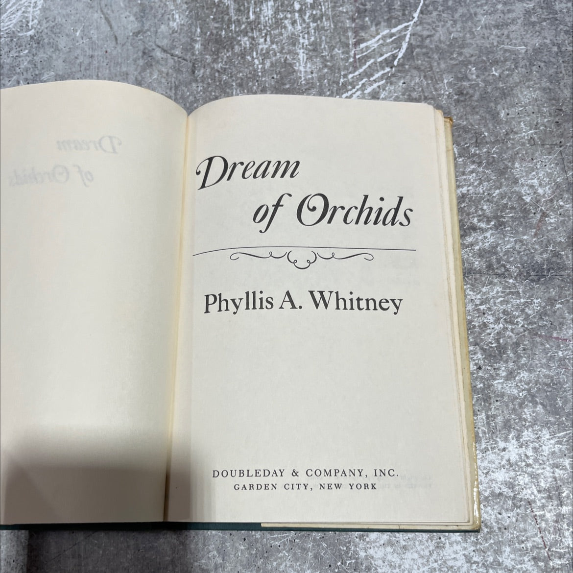 dream of orchids book, by phyllis a. whitney, 1985 Hardcover image 2