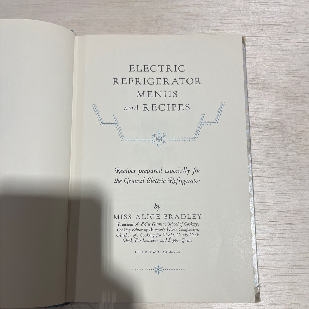 electric refrigerator menus and recipes book, by miss alice bradley, 1928 Hardcover image 2