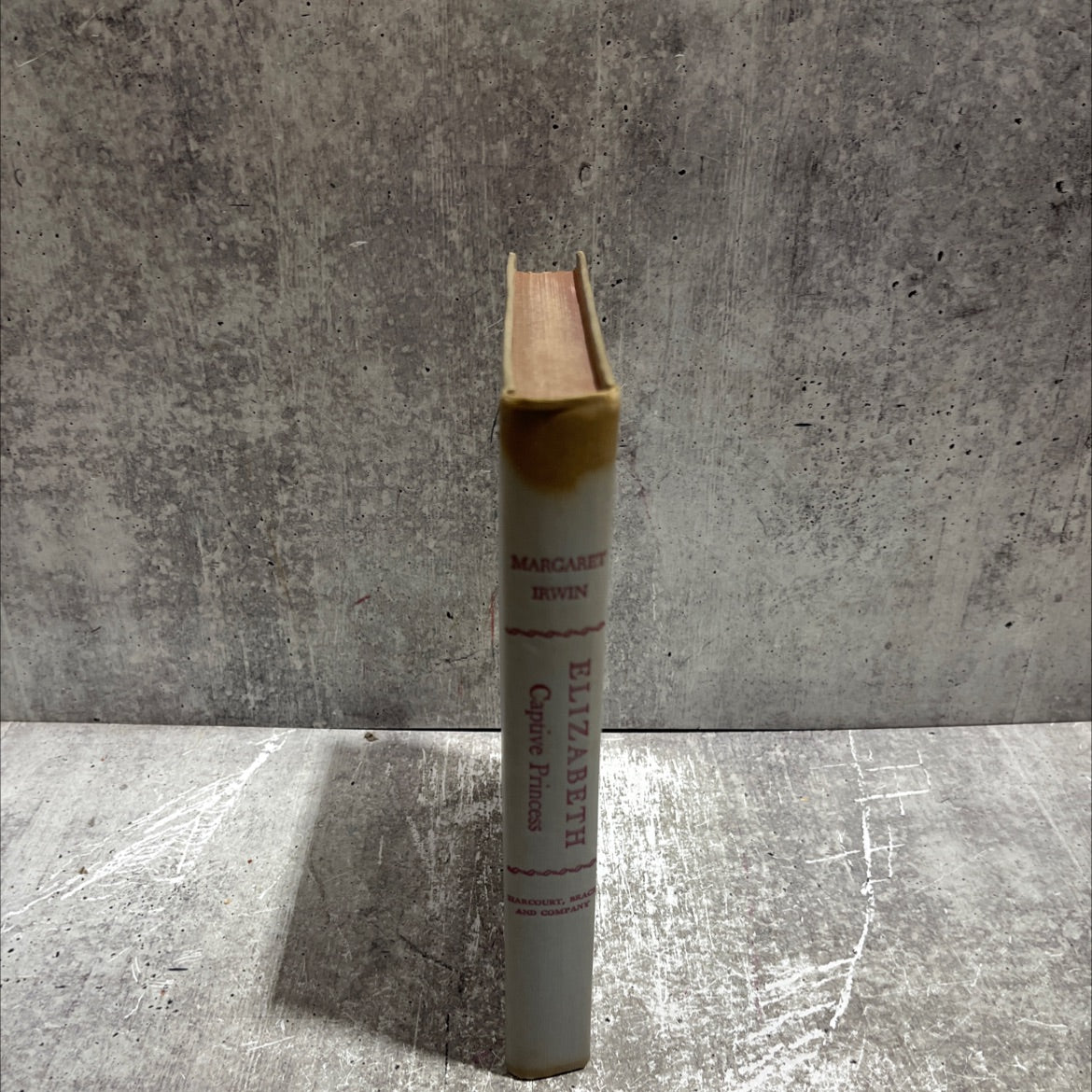 elizabeth captive princess book, by margaret irwin, 1948 Hardcover image 4