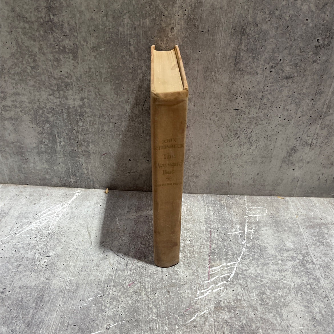 everyman the wayward bus book, by john steinbeck, 1947 Hardcover image 4