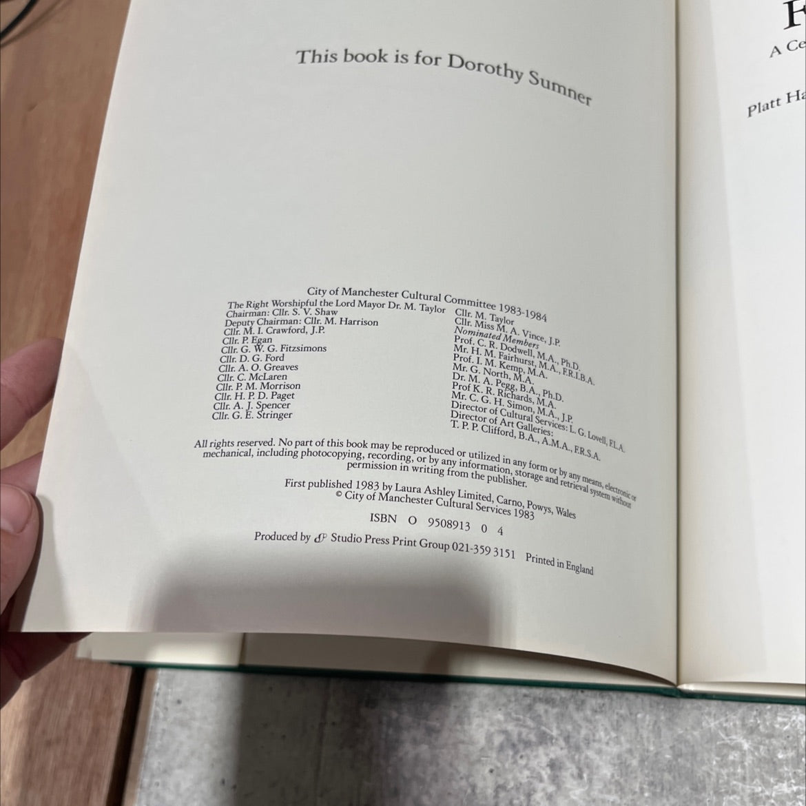 fabric of society book, by dorothy sumner, 1984 Hardcover image 3