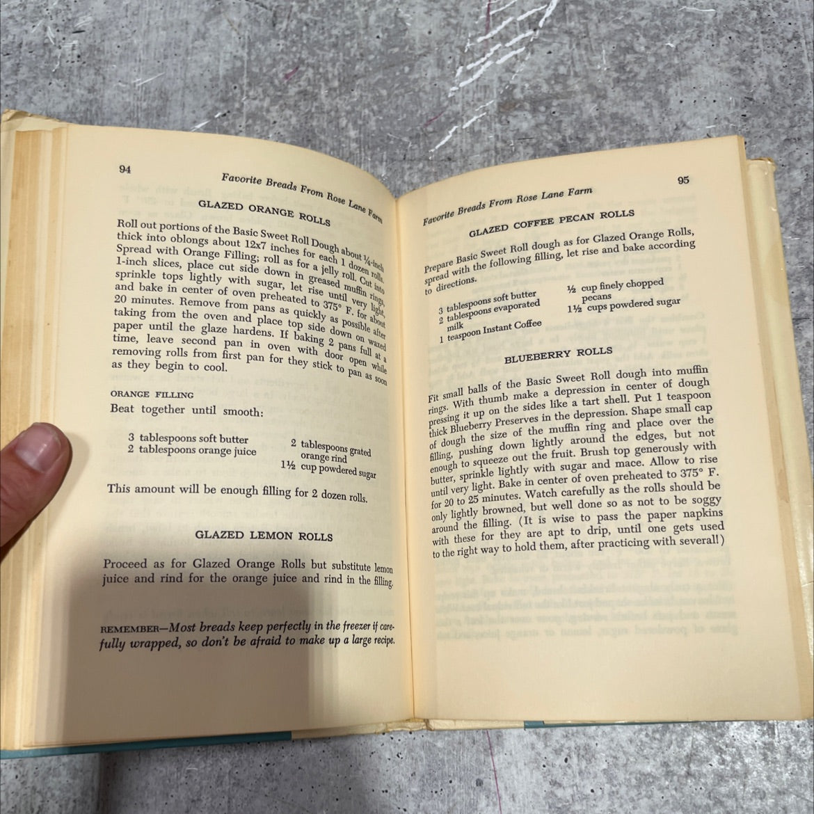 favorite breads from rose lane farm book, by ada lou roberts, 1960 Hardcover image 4