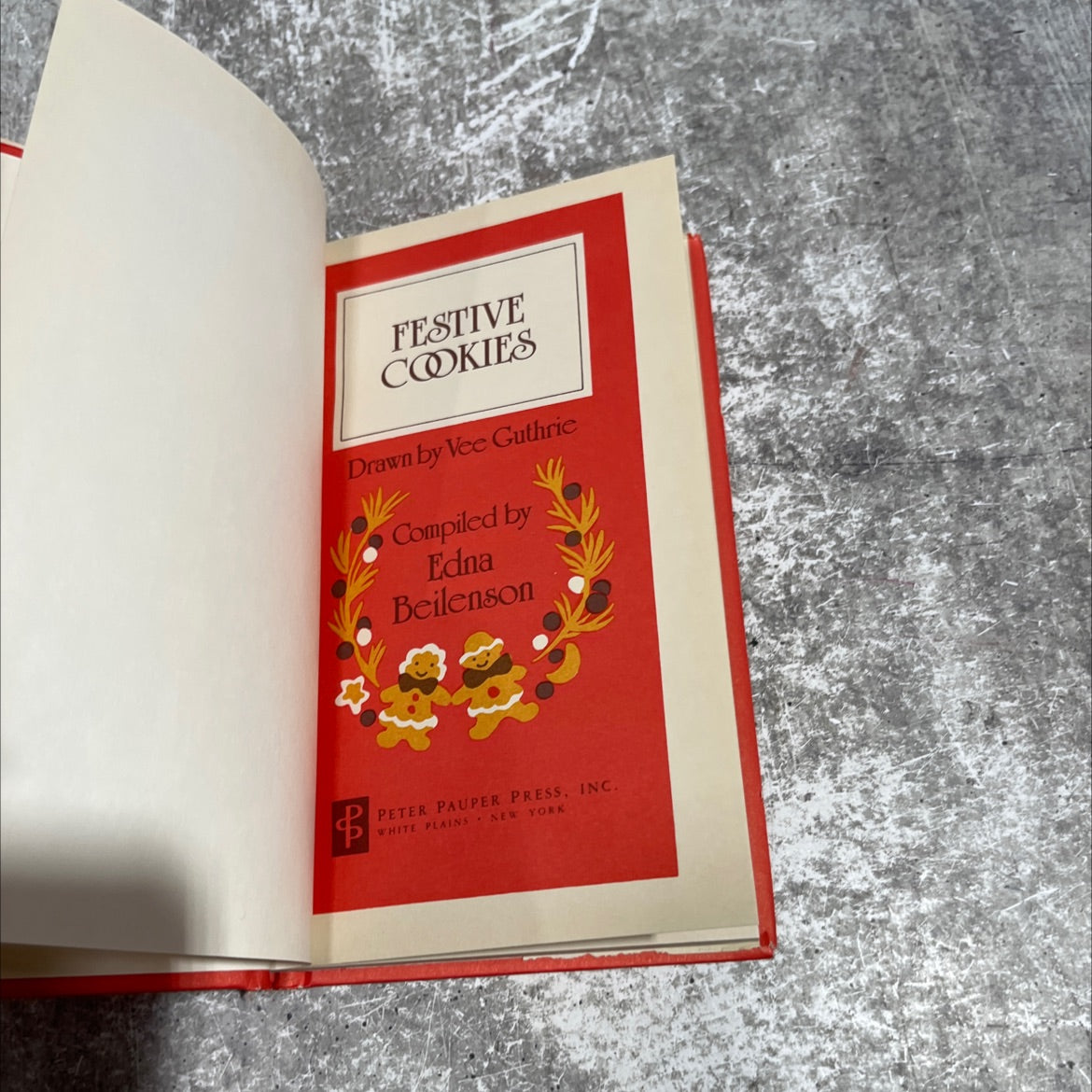 festive cookies book, by Edna Beilenson, 1985 Hardcover image 2