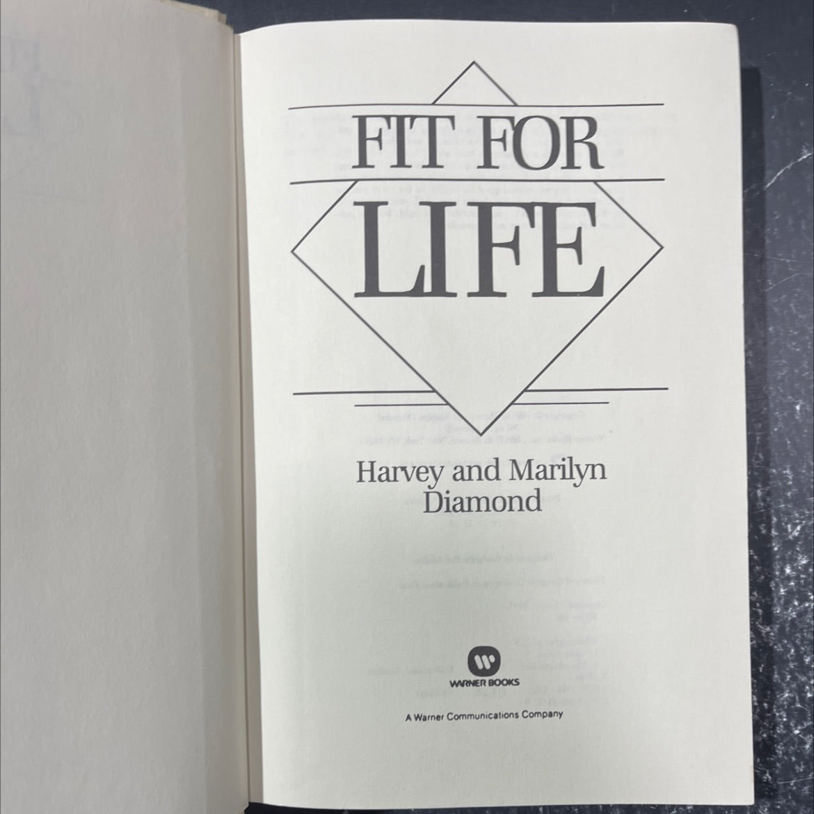 fit for life book, by Harvey and Marilyn Diamond, 1985 Hardcover image 2