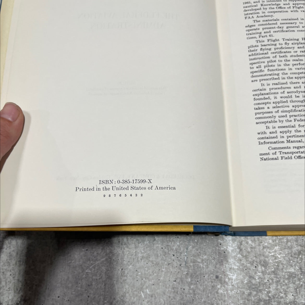 flight training handbook book, by federal aviation administration, 1981 Hardcover image 3