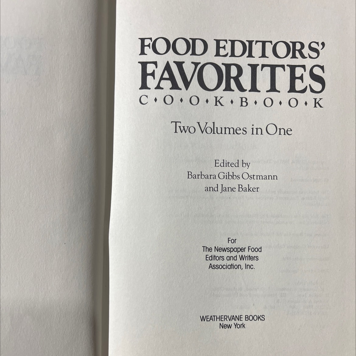 food editors' favorites cookbook book, by Barbara Gibbs Ostmann, Jane Baker, 1986 Hardcover image 2