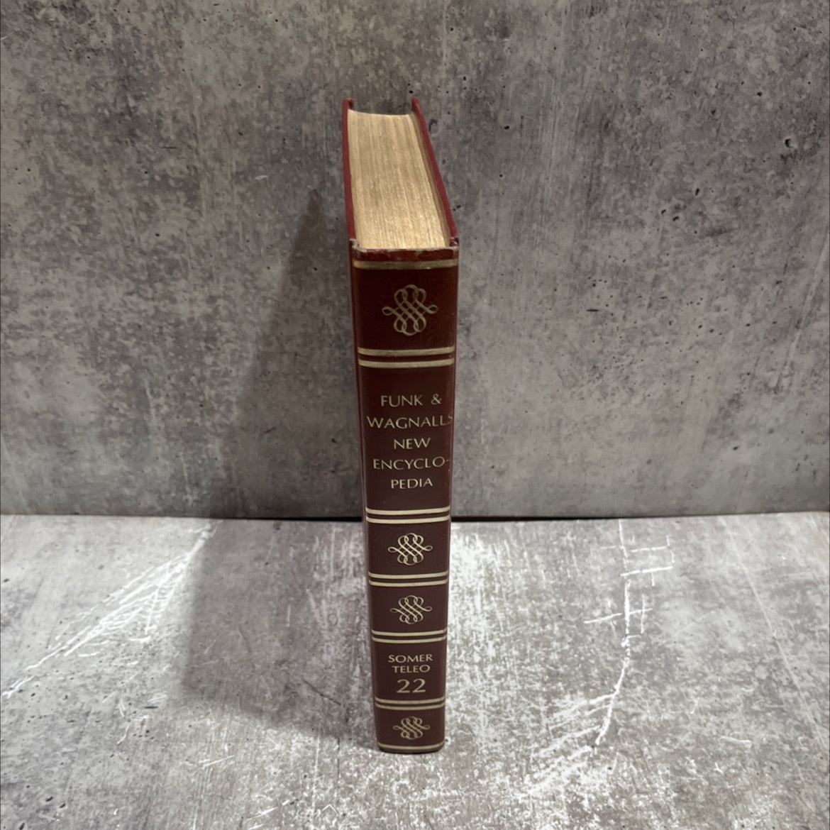funk & wagnalls new encyclopedia volume 22 somerset to teleology book, by joseph laffan morse, 1973 Hardcover image 4