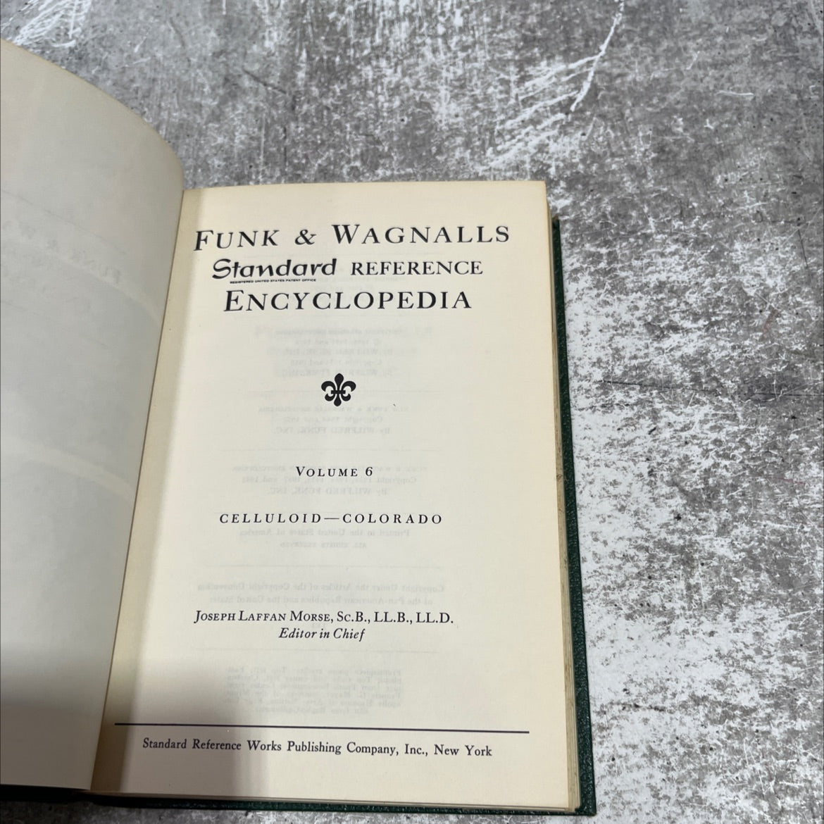 funk & wagnalls standard reference encyclopedia volume 6 celluloid-colorado book, by joseph laffan morse, 1960 Hardcover image 2