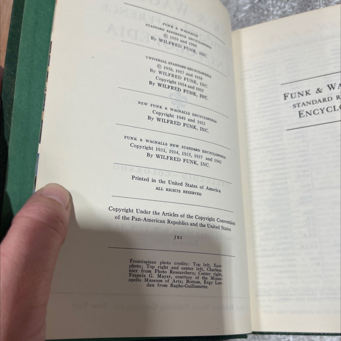 funk & wagnalls standard reference encyclopedia volume 6 celluloid-colorado book, by joseph laffan morse, 1960 Hardcover image 3