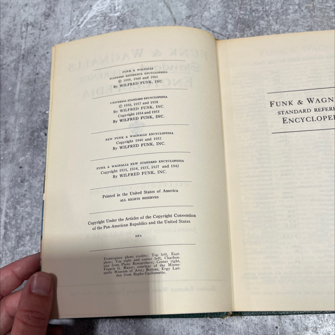 funk & wagnalls standard reference encyclopedia volume 6 celluloid-colorado book, by joseph laffan morse, 1961 Hardcover image 3