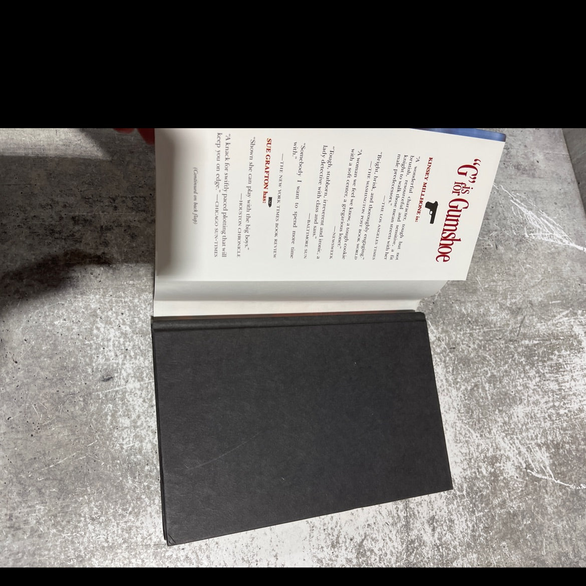 g is for gumshoe book, by Sue Grafton, 1990 Hardcover image 4