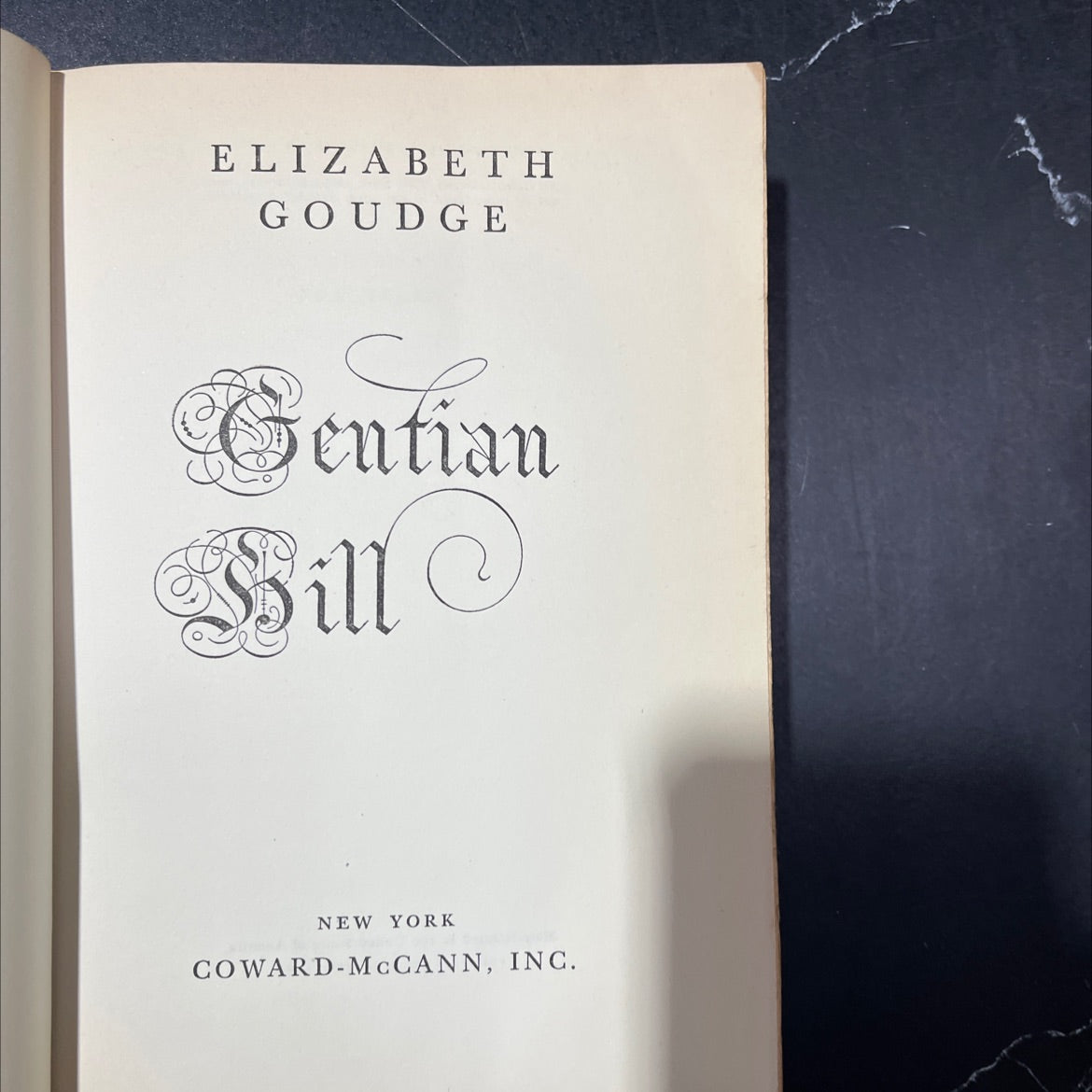 gentian bill book, by elizabeth goudge, 1949 Hardcover image 2