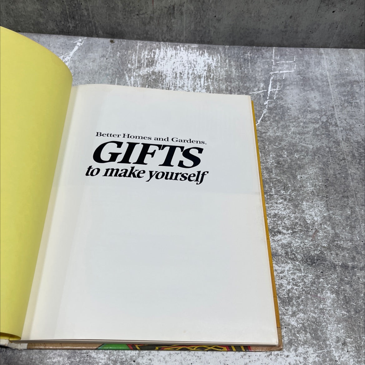 gifts to make yourself book, by Better Homes and Gardens, 1973 Hardcover image 2