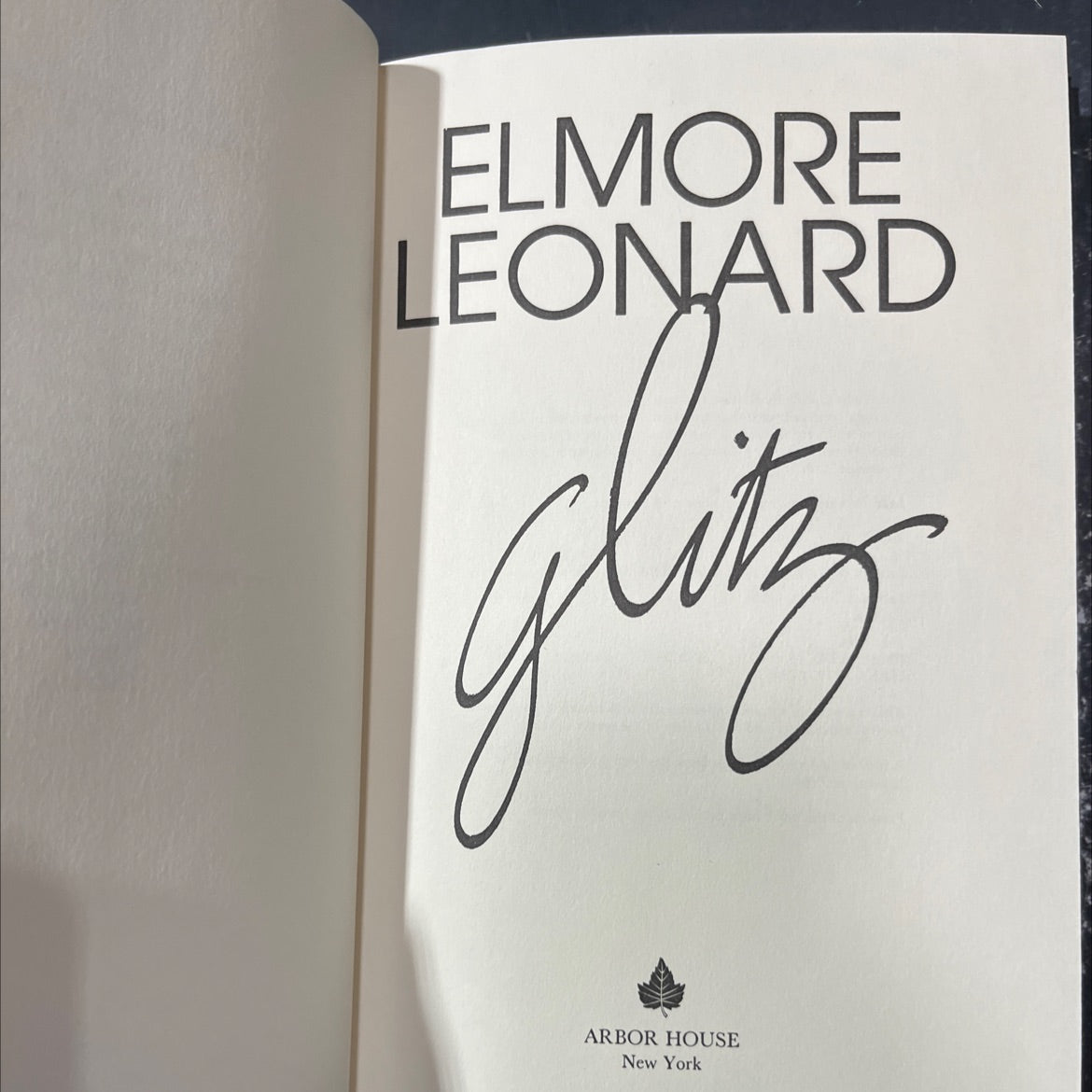 glitz book, by Elmore Leonard, 1985 Hardcover image 2