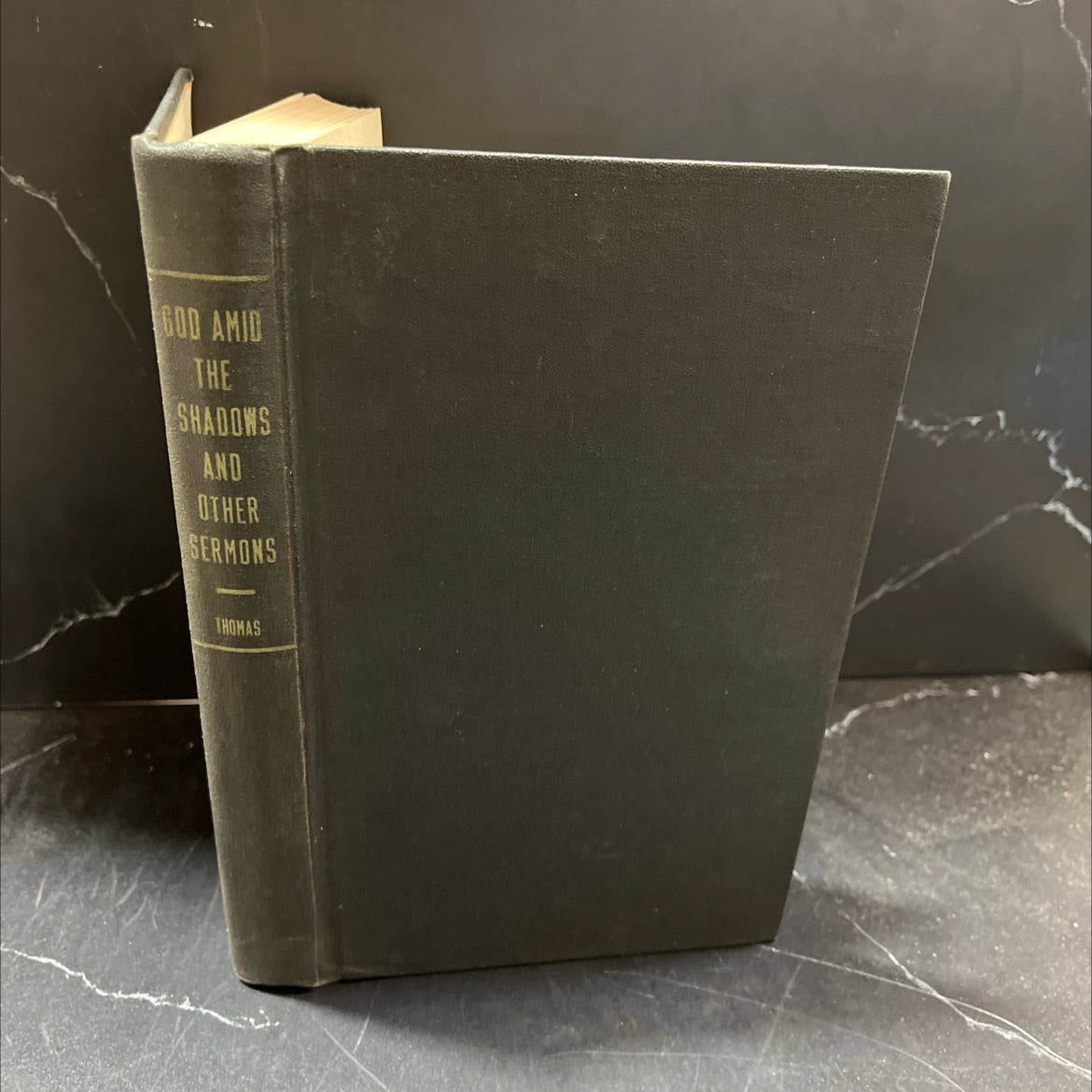 god amid the shadows and other sermons (a fourth hundred sermons) book, by leslie g. thomas, 1957 Hardcover image 1