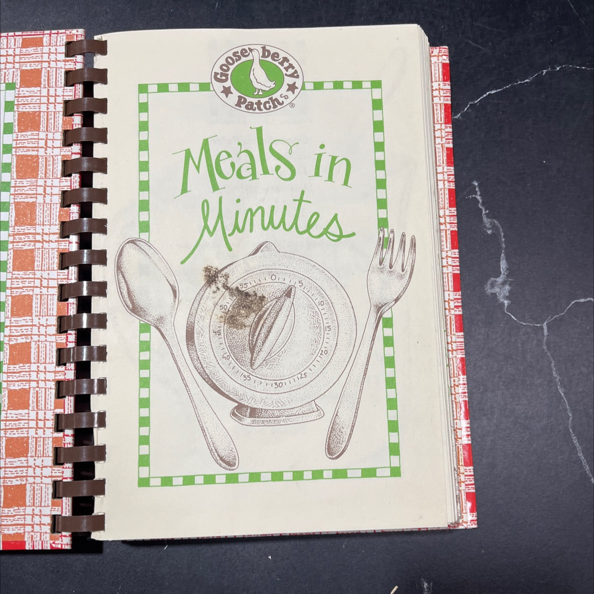 goose derry patch meals in minutes book, by Gooseberry Patch, 2004 Hardcover image 2