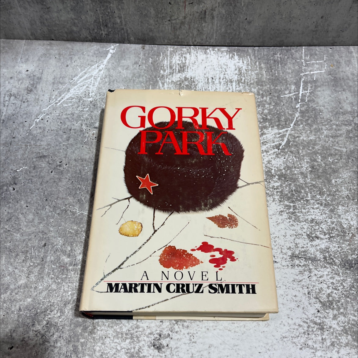gorky park book, by Martin Cruz Smith, 1981 Hardcover image 1