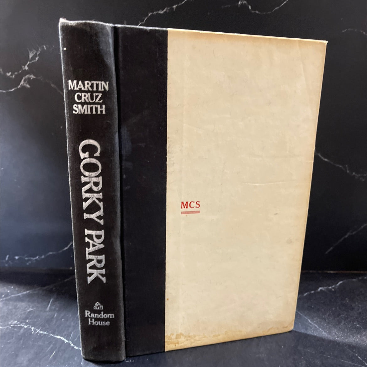 gorky park book, by Martin Cruz Smith, 1981 Hardcover image 1