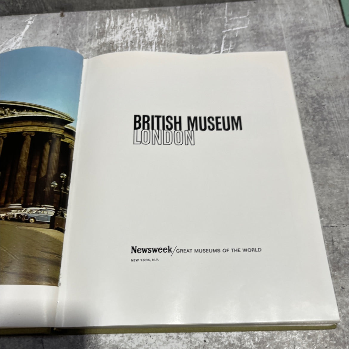 great museums of the world: the british museum book, by Antonino Caleca, Decio Gioseffi, Gian Lorenzo Mellini, Licia image 2