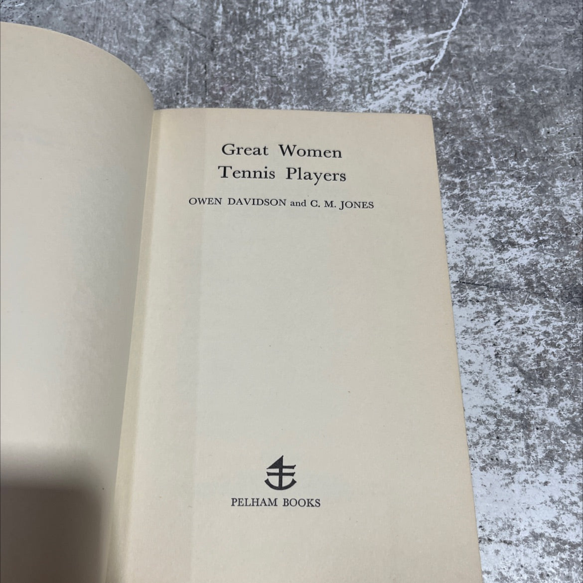 great women tennis players book, by owen davidson and c. m. jones, 1971 Hardcover image 2
