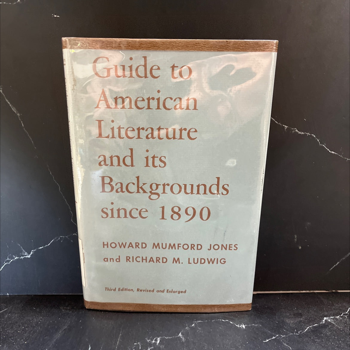 guide to 3 american literature and its backgrounds since 1890 book, by howard mumford jones and richard m. ludwig, 1964 image 1
