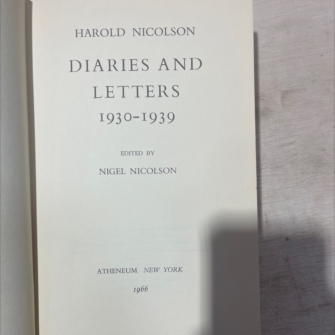 harold nicolson diaries and letters 1930-1939 book, by nigel nicolson, 1966 Hardcover, Vintage image 2