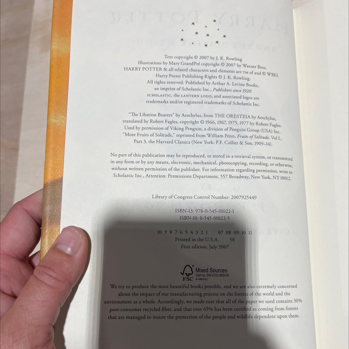 harry potter and the deathly hallows book, by j. k. rowling, 2007 Hardcover image 3