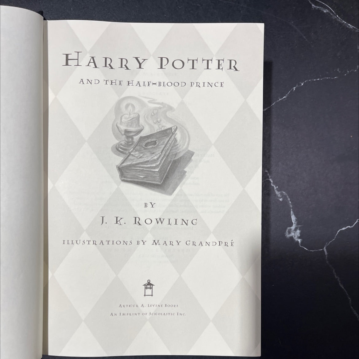 harry potter and the half-blood prince book, by j. k. rowling, 2005 Hardcover image 2