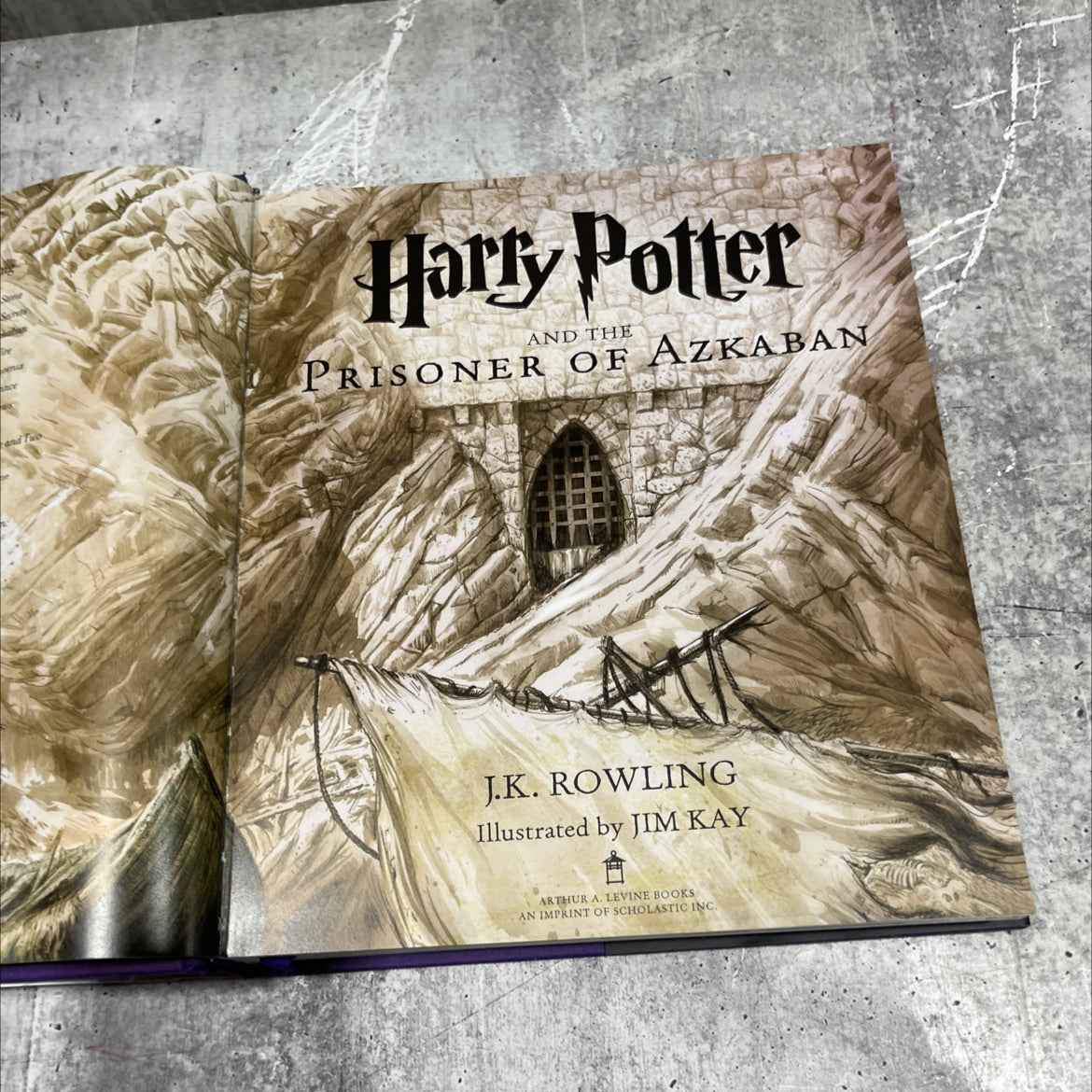 harry potter and the prisoner of azkaban book, by j.k. rowling, 2017 Hardcover image 2