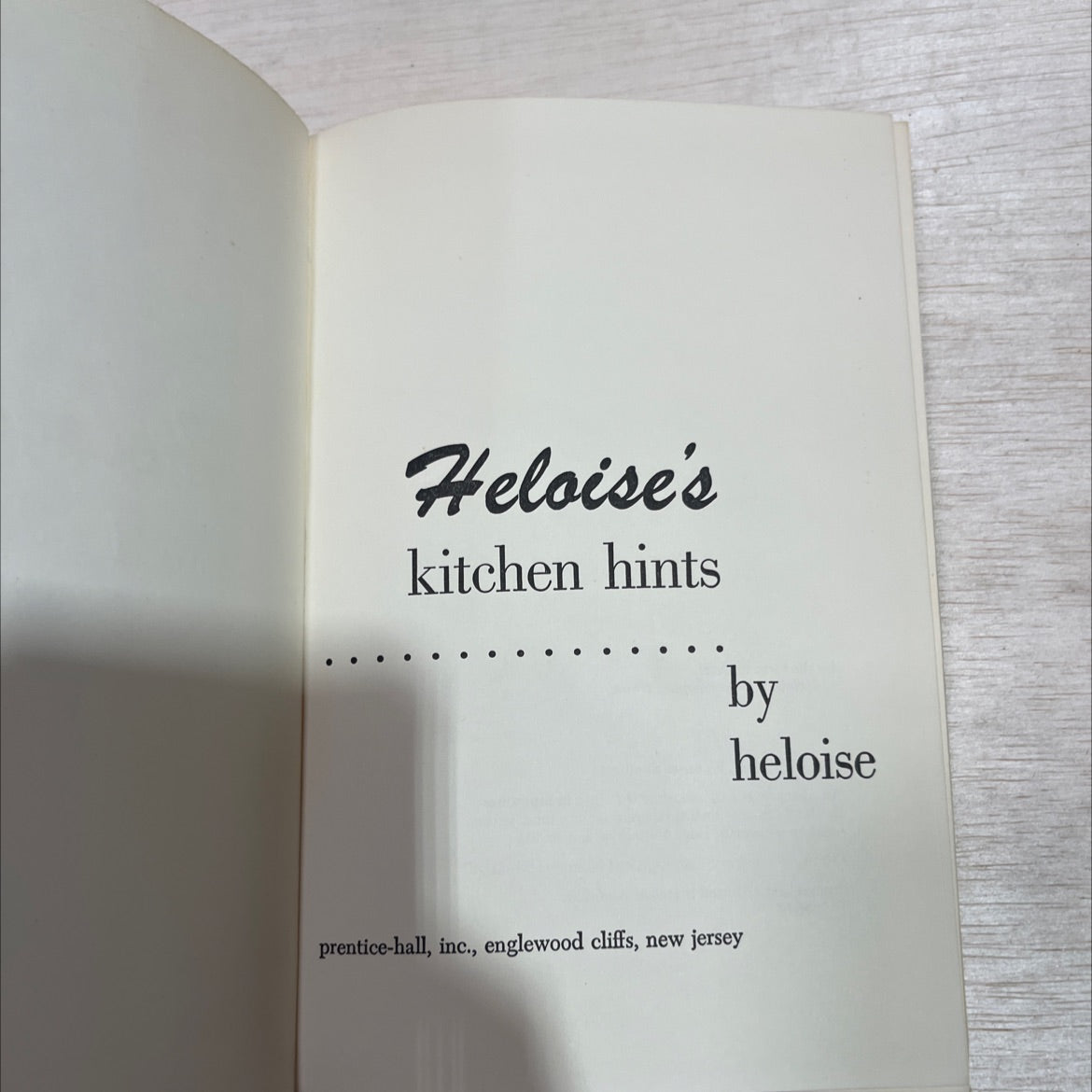heloise's kitchen hints book, by heloise, 1963 Hardcover image 2