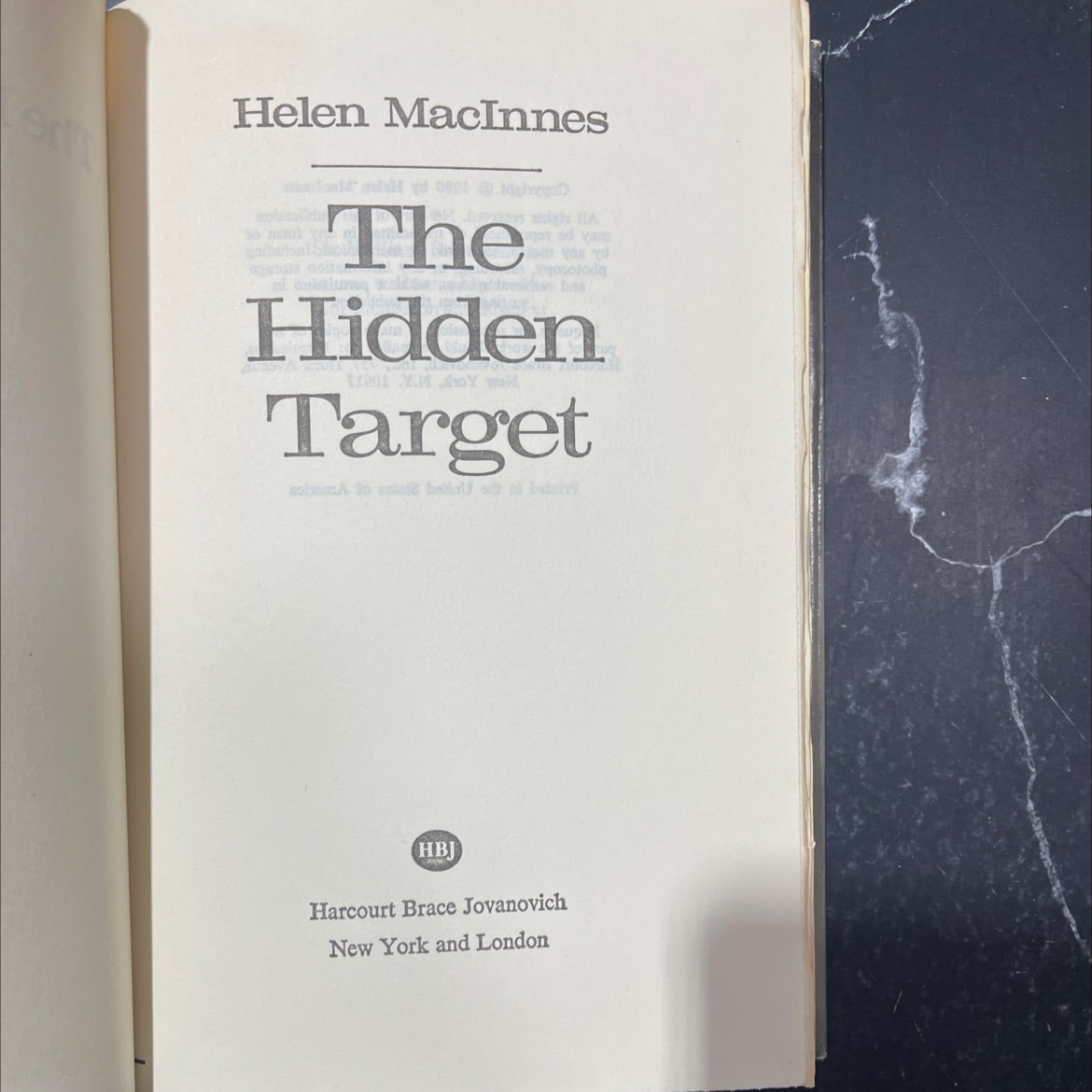 hidden target book, by helen macinnes, 1980 Hardcover image 2