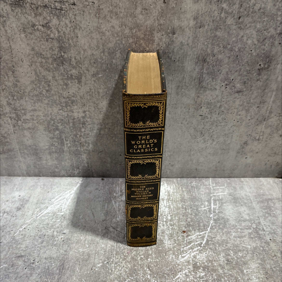 history of europe during the middle ages book, by henry hallam, 1900 Leather image 4