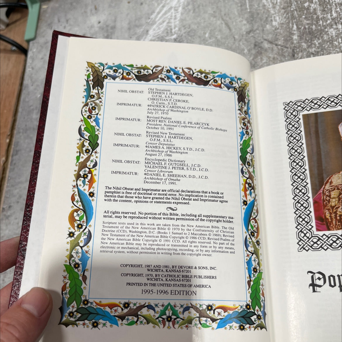 holy bible, new american version book, by Confraternity of Christian Doctrine, 1991 Hardcover image 3