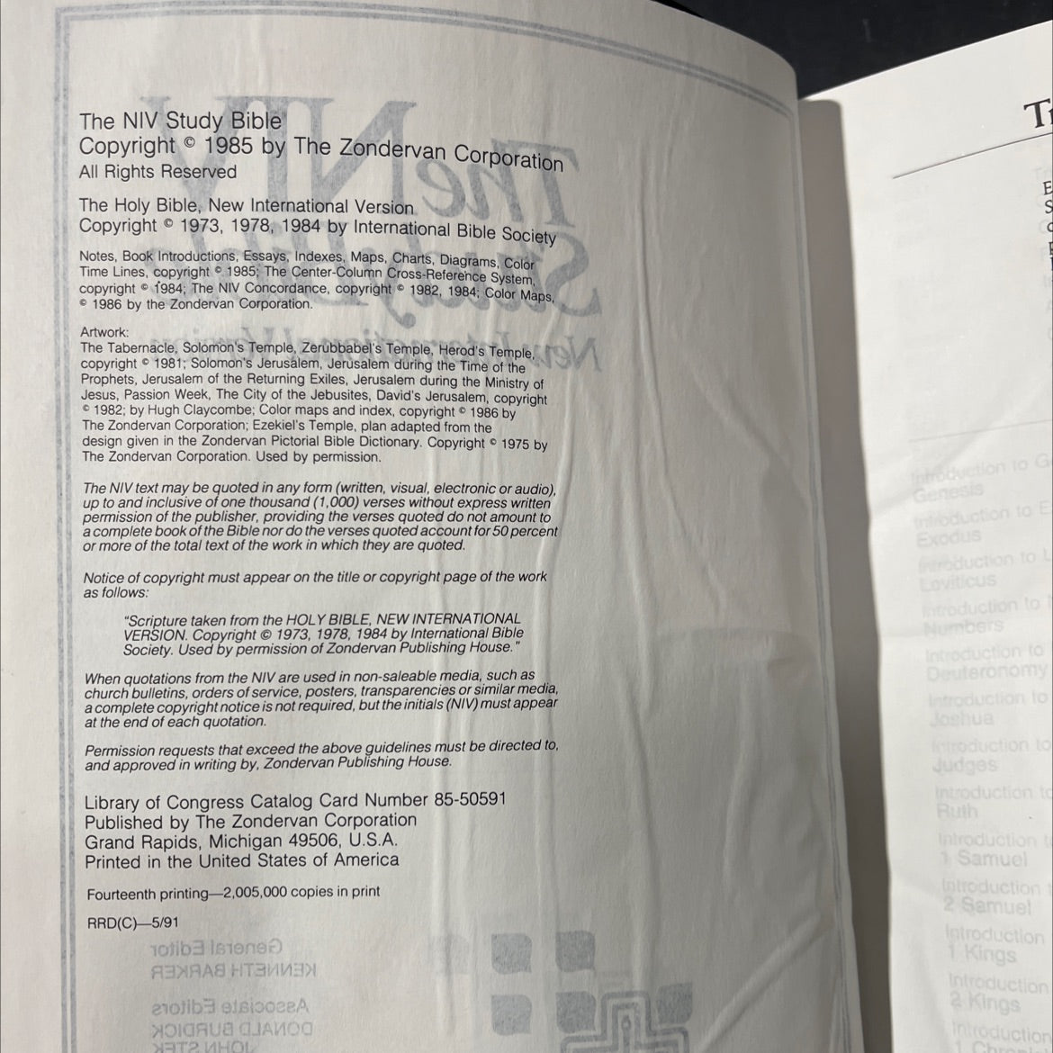 holy bible, new international version study bible book, by H. Palmer, 1985 Leather image 3