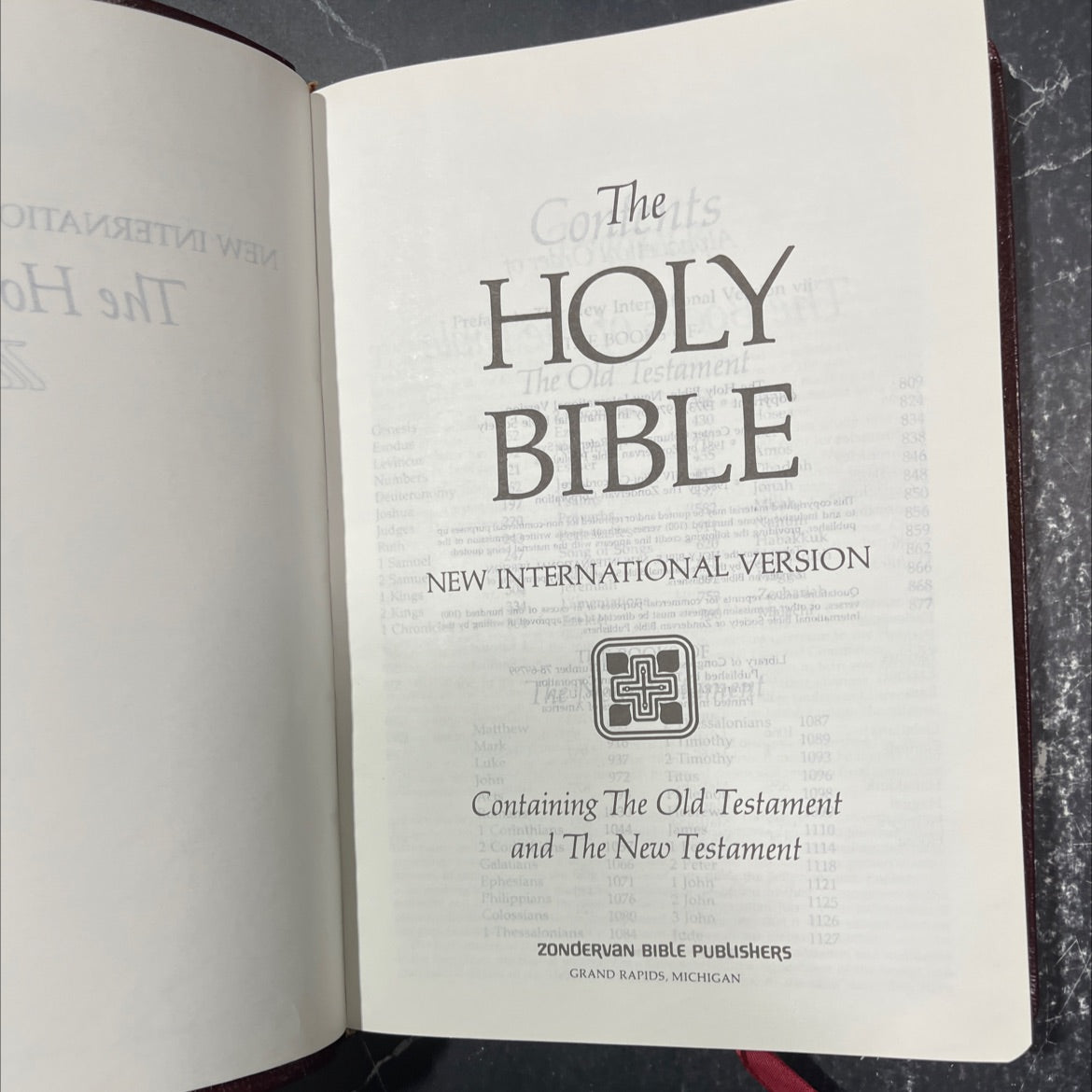 holy bible, new international version book, by unknown, 1978 Leather image 2