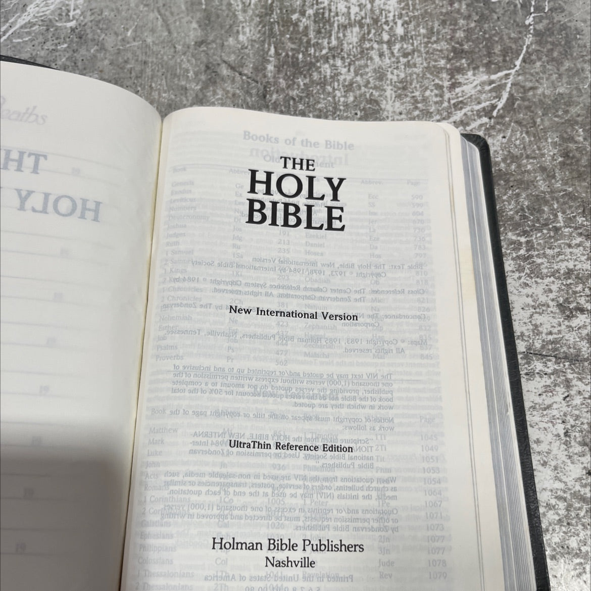 holy bible, new international version book, by unknown, 1986 Leather image 2
