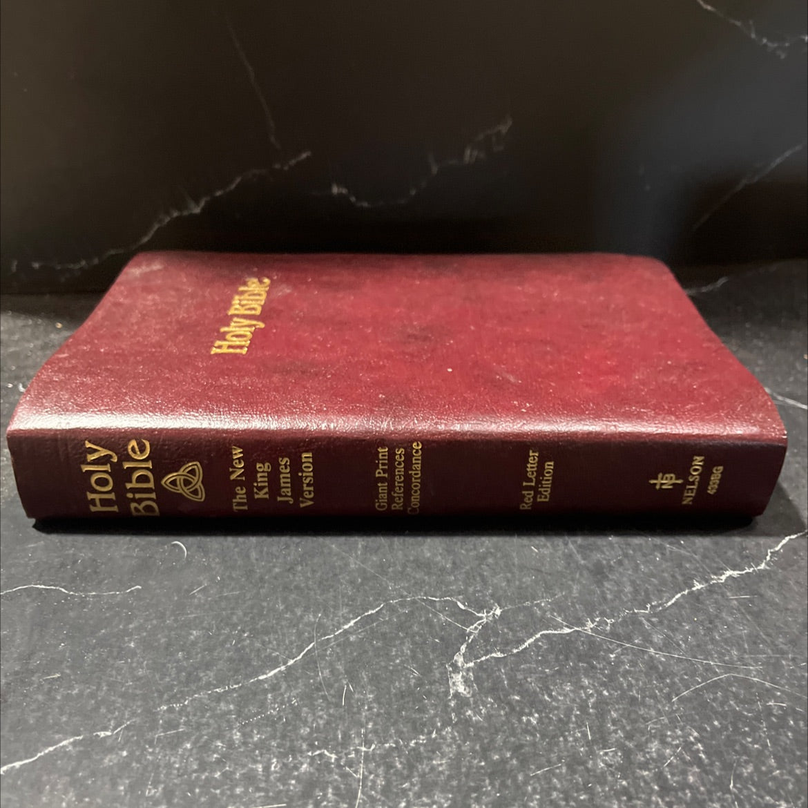 holy bible, new king james version book, by not stated, 1992 Leather image 1