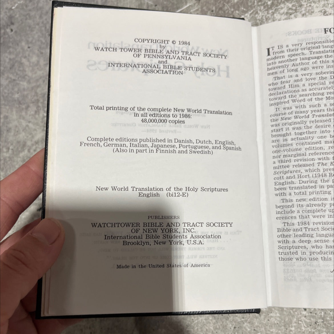 holy bible: new world translation of the holy scriptures book, by new world bible translation committee, 1984 Hardcover image 3