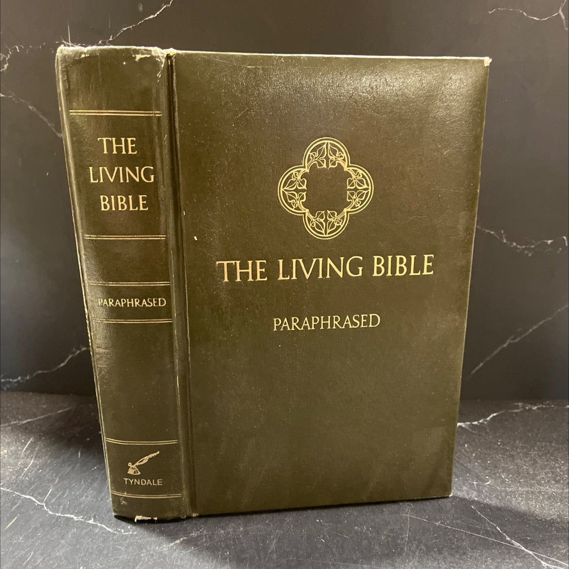holy bible, the living bible book, by unknown, 1971 Leather image 1