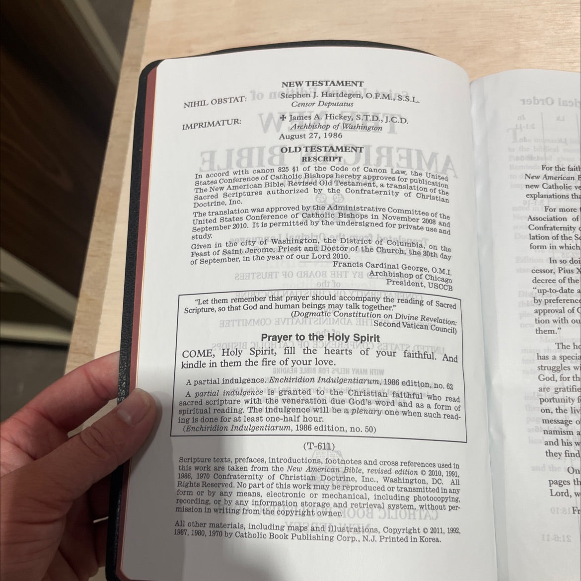 holy bible: the new american bible, revised edition book, by unknown, 2010 Leather image 3