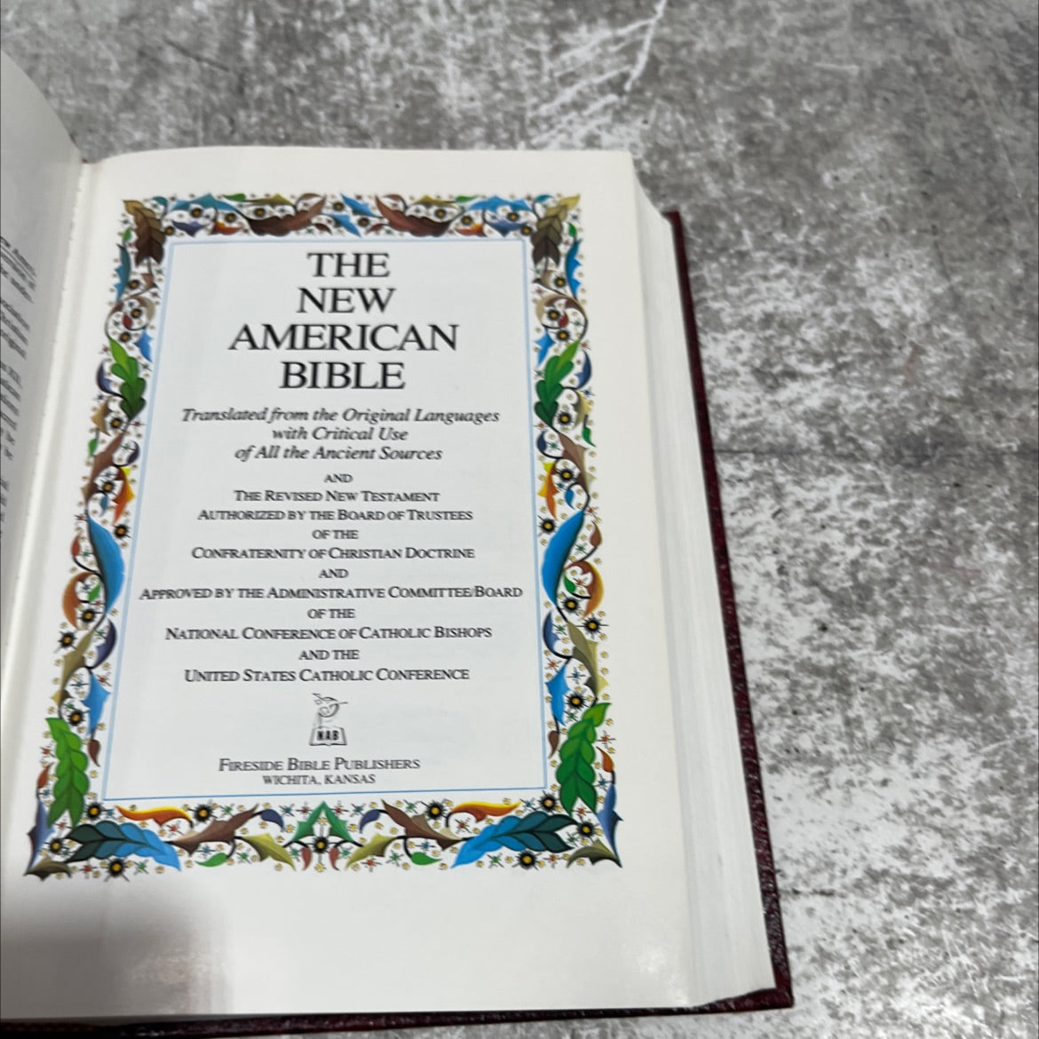 holy bible: the new american bible book, by Confraternity of Christian Doctrine, 1991 Hardcover image 2