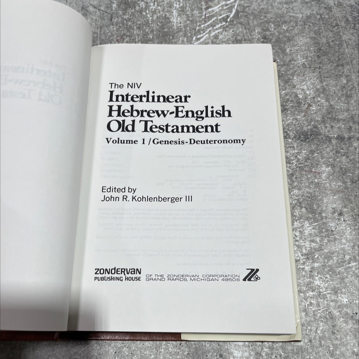 holy bible: the niv interlinear hebrew-english old testament, vol. 1 book, by john r. kohlenberger iii, 1979 Hardcover image 2