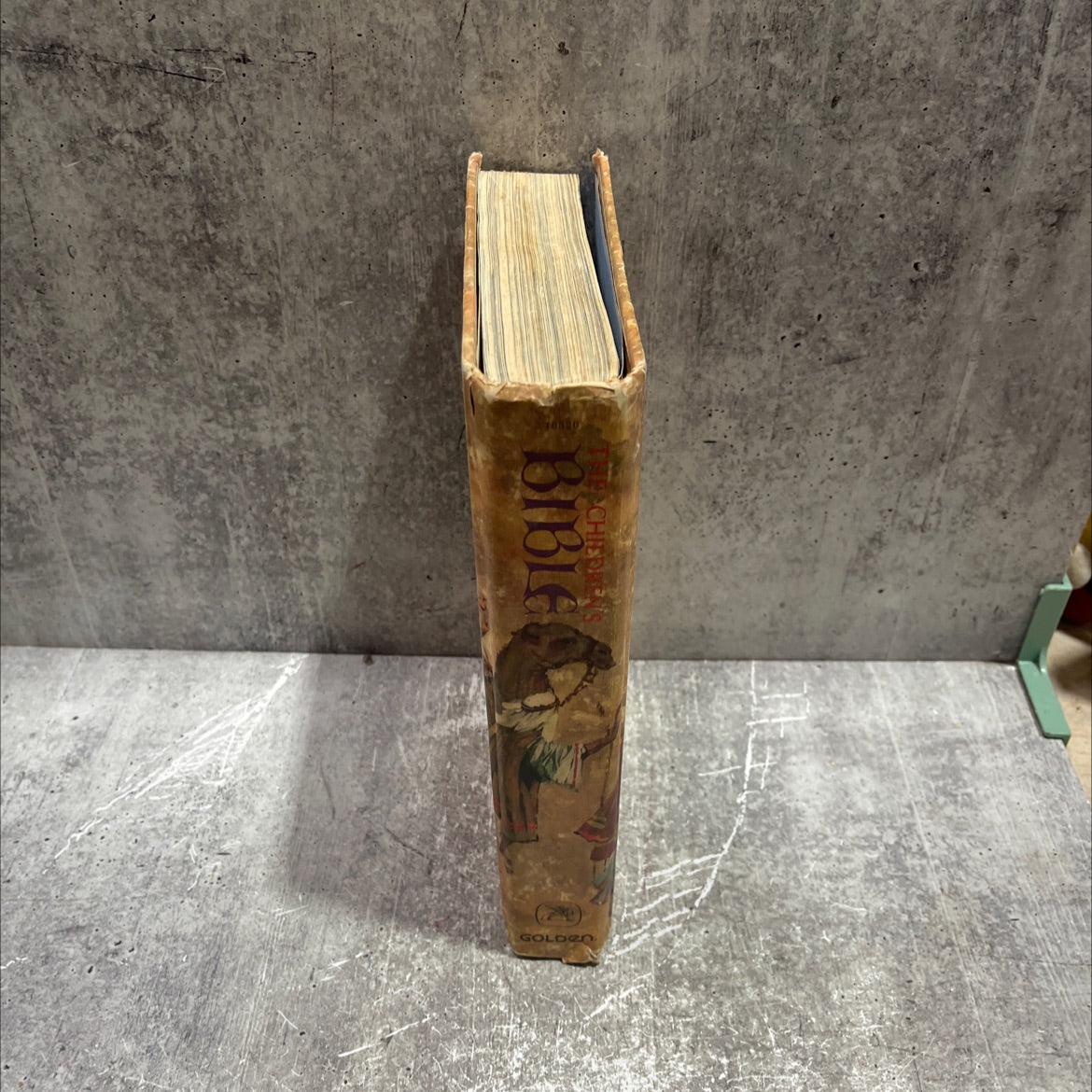 holy bible: the old testament and the new testament book, by unknown, 1965 Hardcover image 4