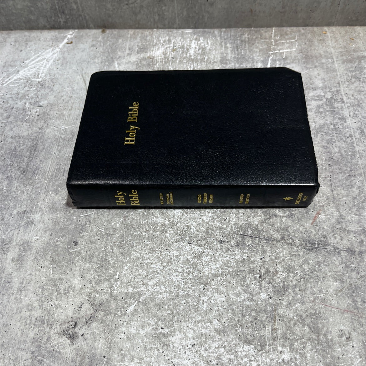 holy bible a reader's guide to the holy bible revised standard version book, by unknown, 1972 Leather image 4
