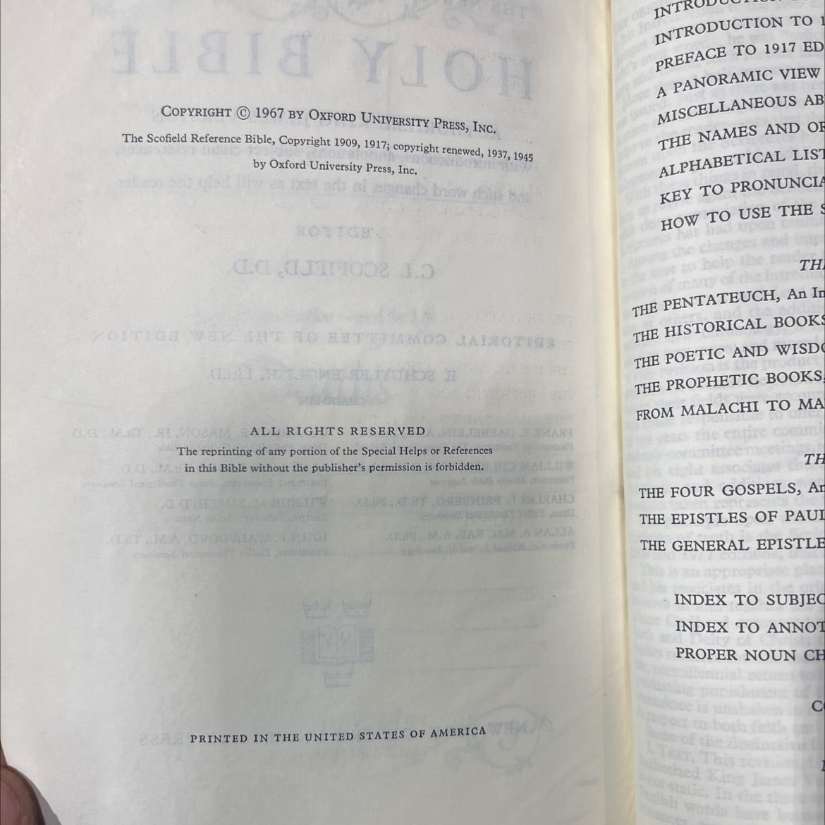 holy bible authorized king james version book, by C.I. Scofield, D.D., 1967 Leather image 3